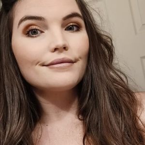 Meet your Posher, Keely